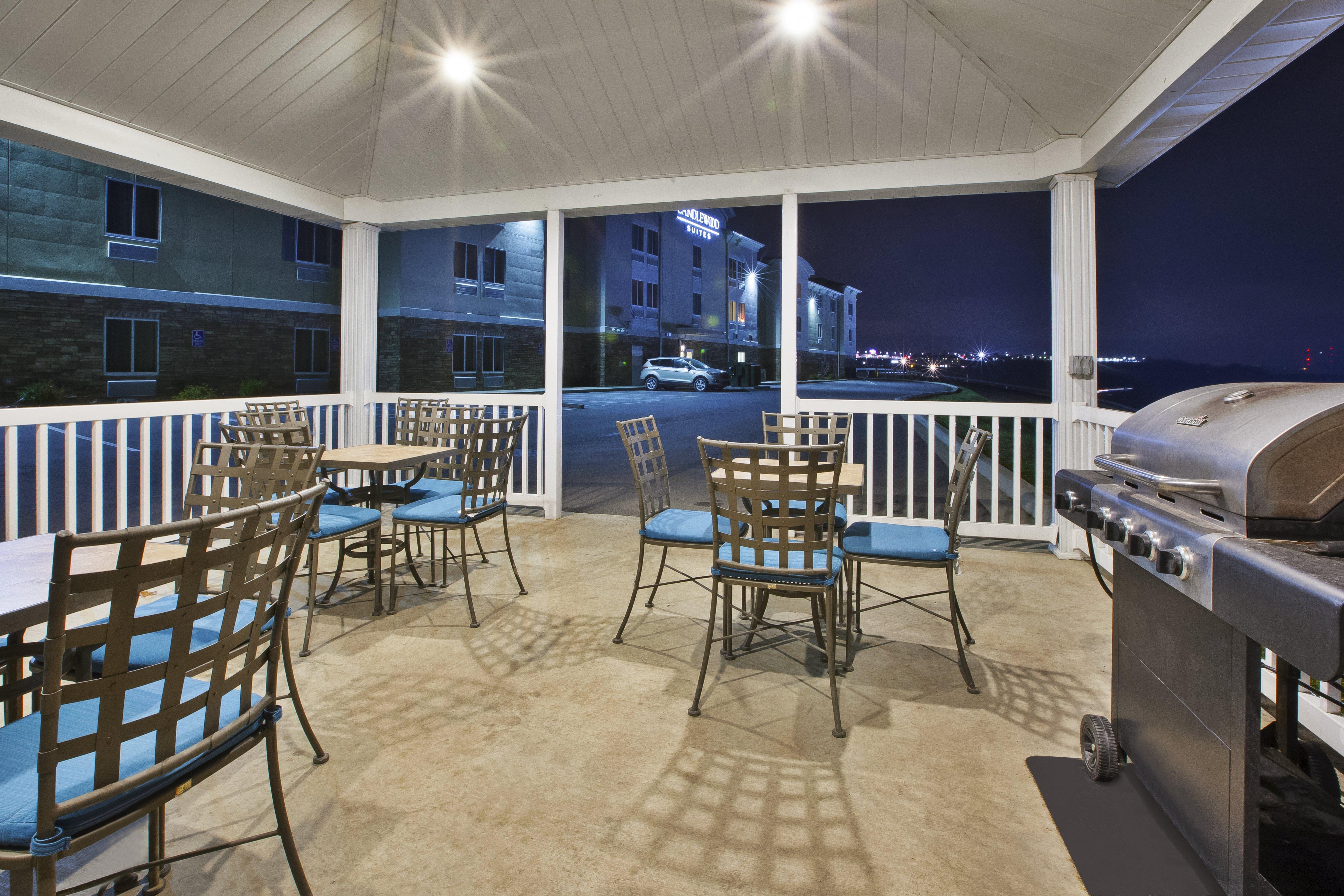 Candlewood Suites Morgantown-Univ West Virginia By Ihg Westover Екстериор снимка